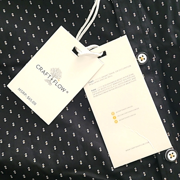 Men's dress shirt, long sleeve, size Large, black NWT. - Picture 3 of 3